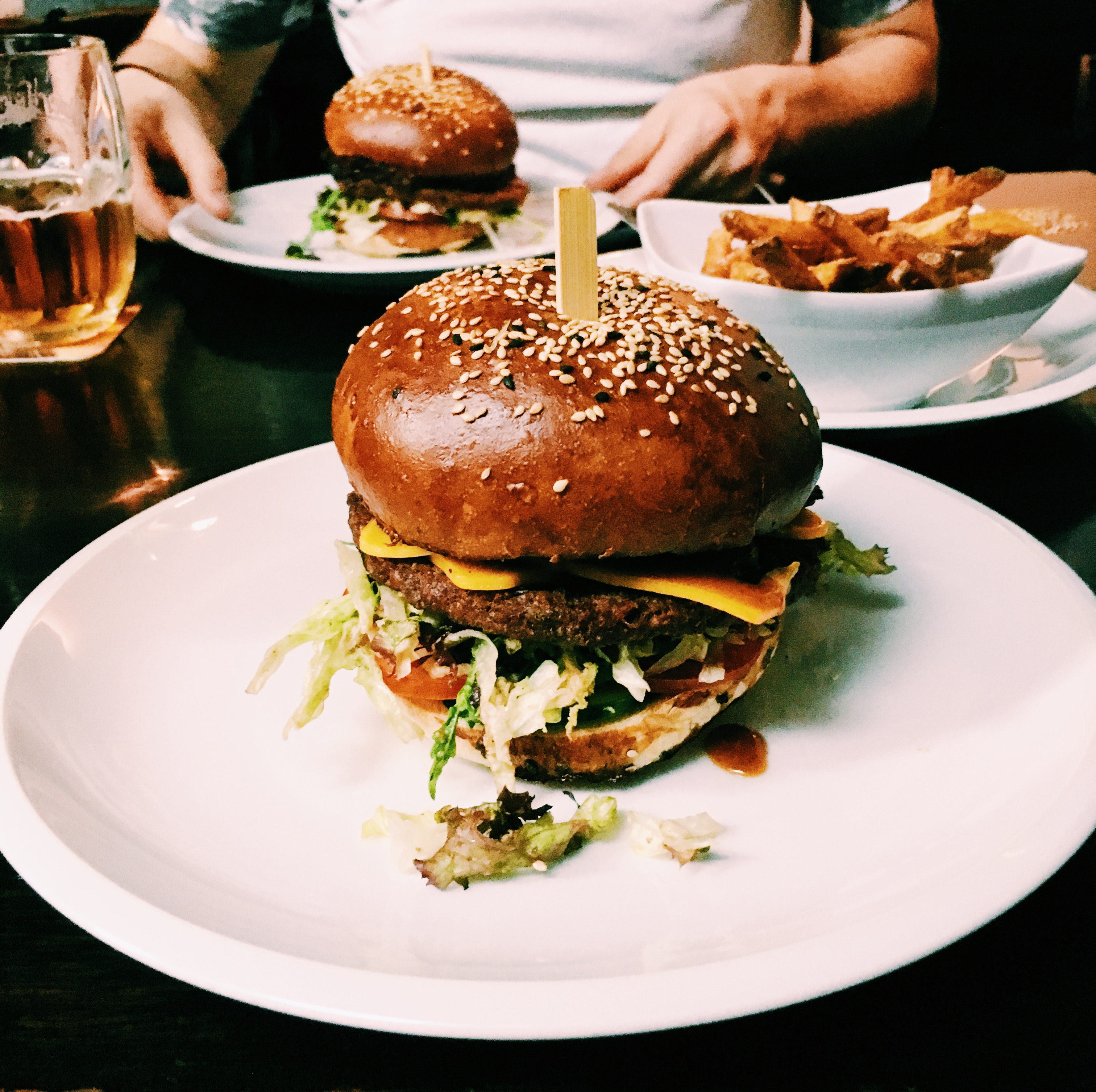 Vegan Prague Burger Belezpub